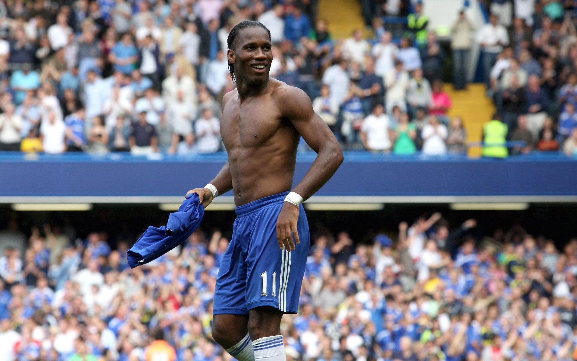 利拉德生涯夜轰61分破纪录！火箭骑士之战见证历史诞生