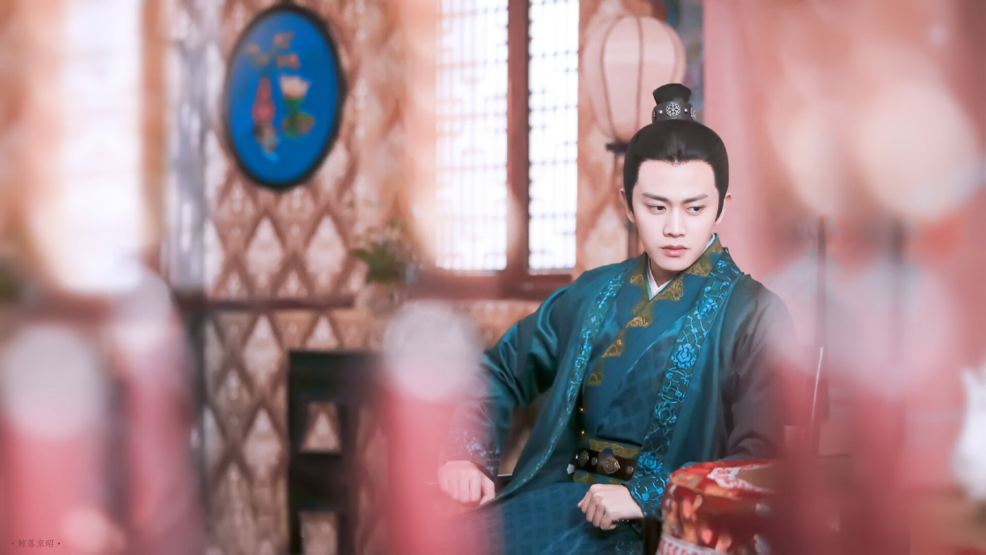 跨界风暴,那不勒斯压哨绝杀巴萨,孙兴慜F1揭幕战惊艳夺冠