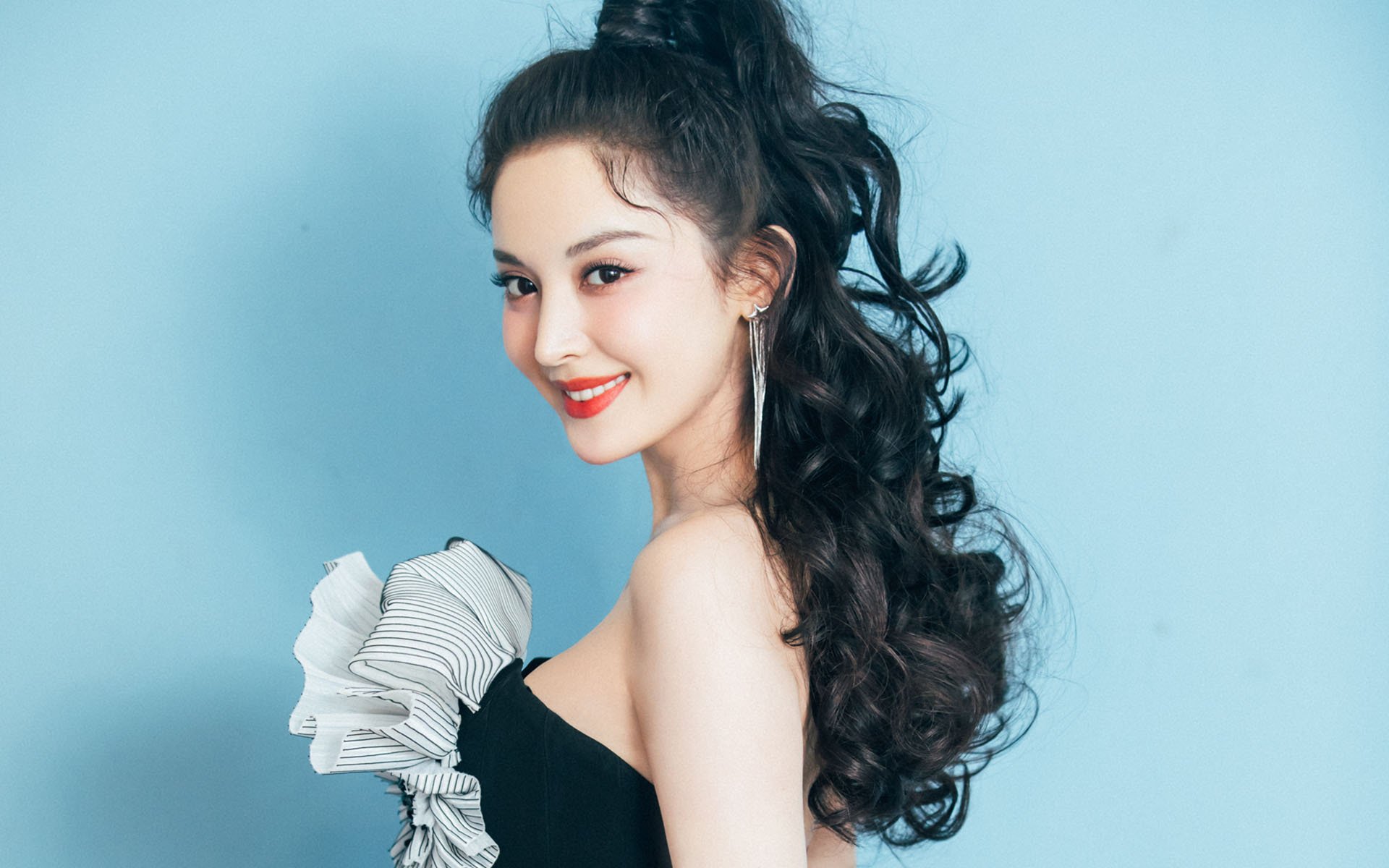 哈兰德一锤定音，多特蒙德强行终结威尔士黑马征程