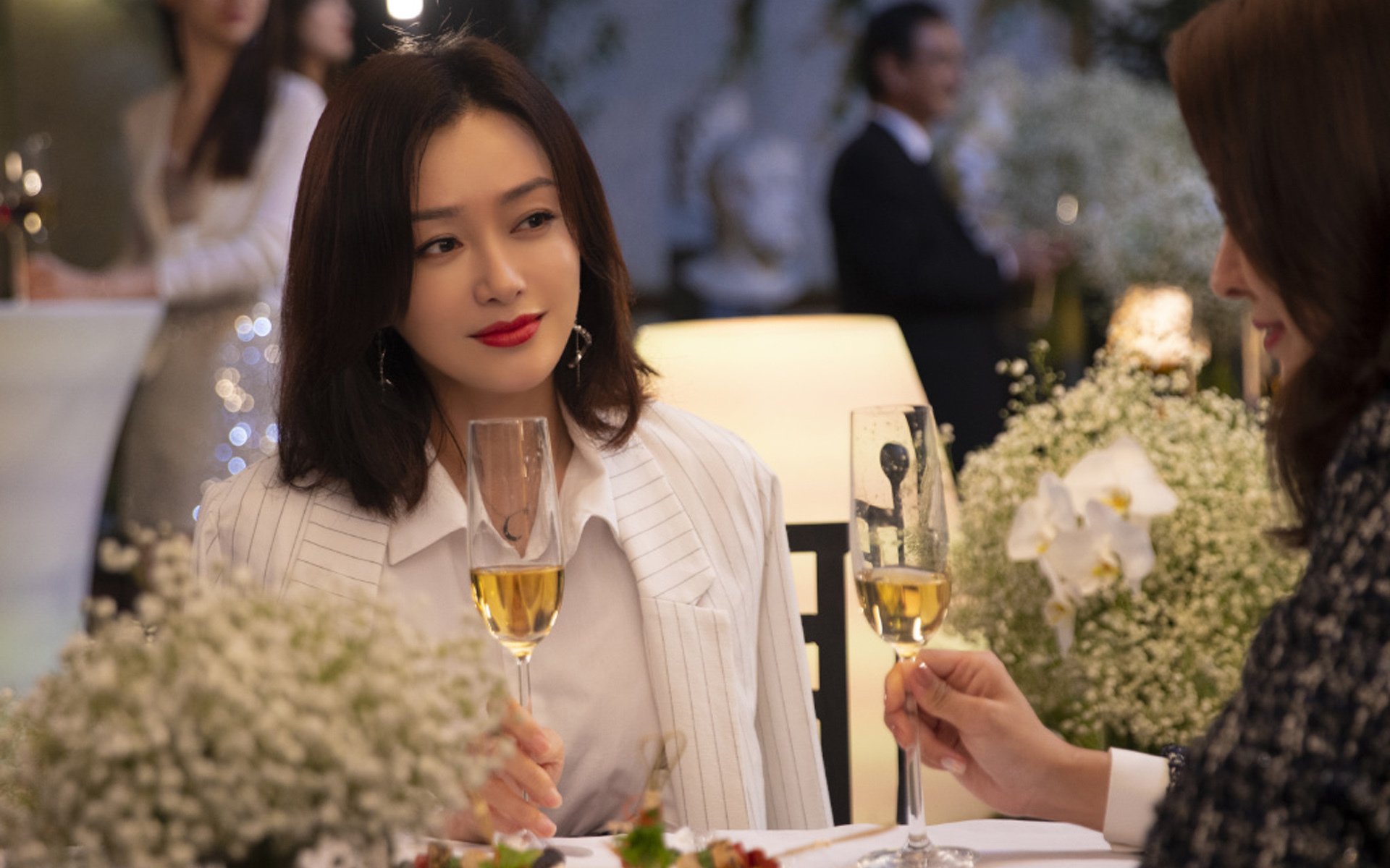 奇迹之夜,2026世界杯G组突尼斯绝杀芬兰,苏亚雷斯点燃攻守转换狂潮